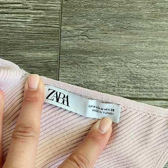 Zara Dusty Pink Knit Cold Shoulder Top with Thumb Holes - Picture 4 of 6